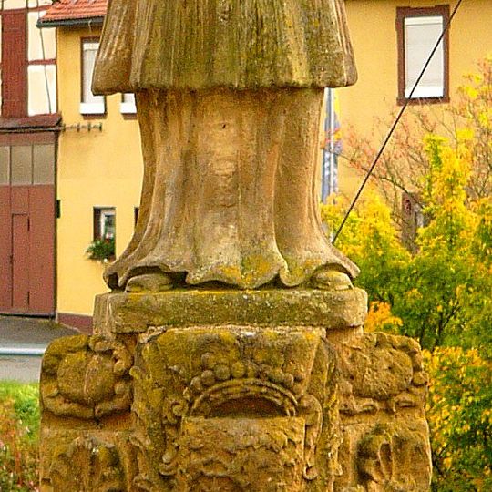 Sandstein-Standfigur des heiligen Johann Nepomuk