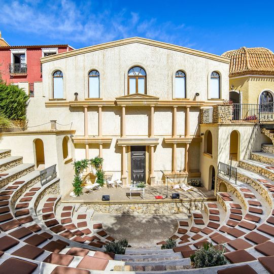 Occidental Pueblo Acantilado