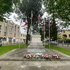 Statue