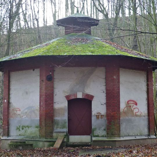 Zwei Brunnenhäuser/Pumpenhäuser Coschütz