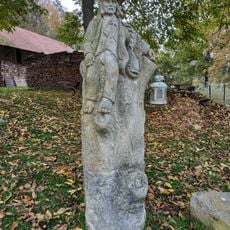 Socha vodníka nad Berounkou u Krašova