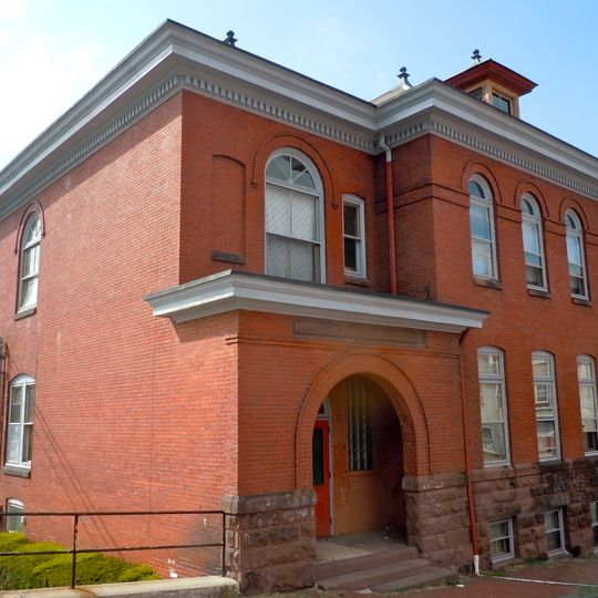 Cotton and Maple Streets School