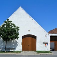 Ortsbefestigung mit Scheune