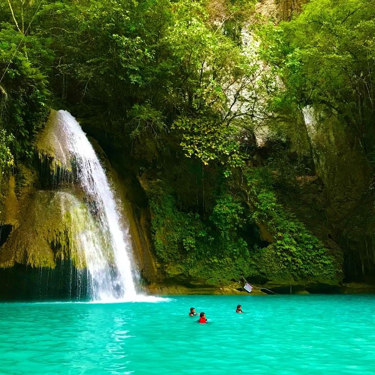 Kawasan Falls