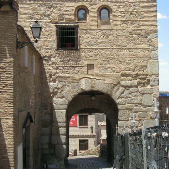 Puerta de Valmardón