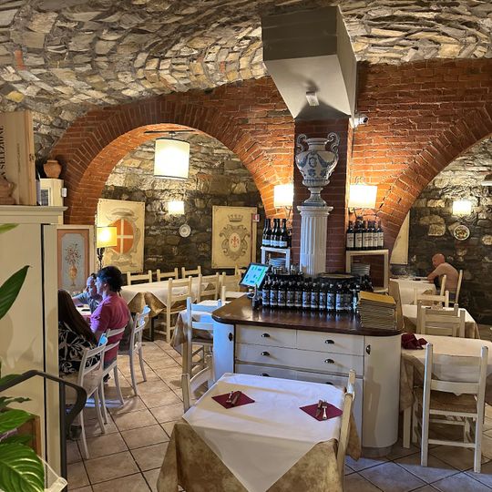La Cantina