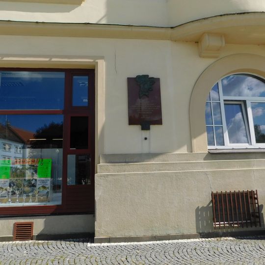 Pamětní deska generální stávky a vyhlášení Československa v Humpolci