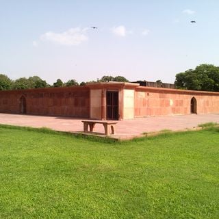 Tomb of Mirza Najaf Khan