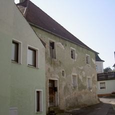 Walmdachhaus