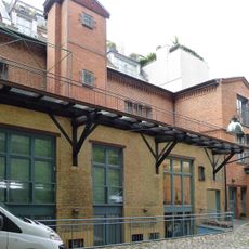 Fabrikgebäude