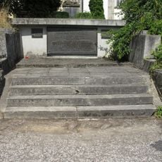 Pomník obětem války 1939-45 v Rovensku pod Troskami