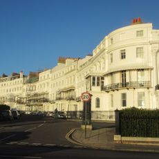 15-28 Lewes Crescent