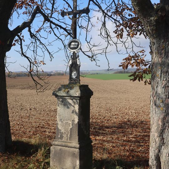 Kříž u silnice jižně od Hrotovic