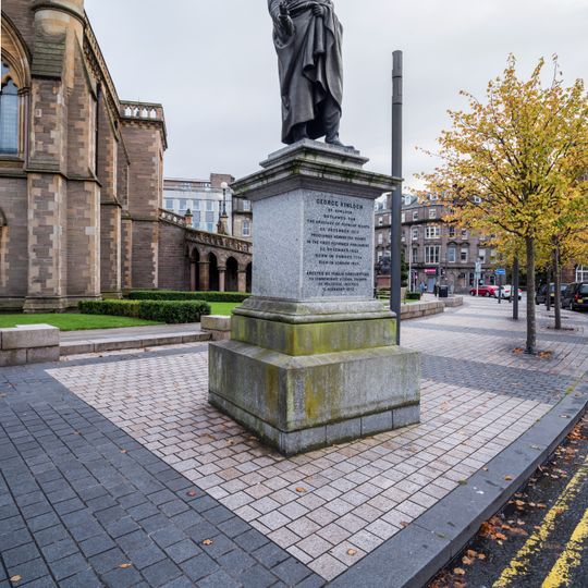 Dundee, Albert Square, George Kinloch Monument