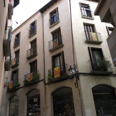 Edifici d'habitatges al carrer Sant Miquel Arcàngel