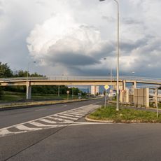 Lávka přes Jeremiášovu ulici na Šafránku