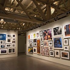 Pier 24 Photography