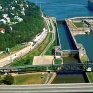 Esclusas de navegación: estructuras hidráulicas, presas y elevadores de barcos
