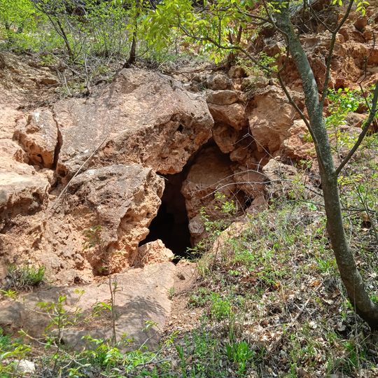 Hamvas Cave