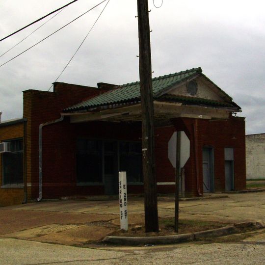 Marathon Oil Service Station