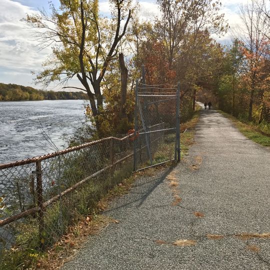 Windsor Locks Canal State Park Trail