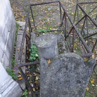 Grave of Brierre