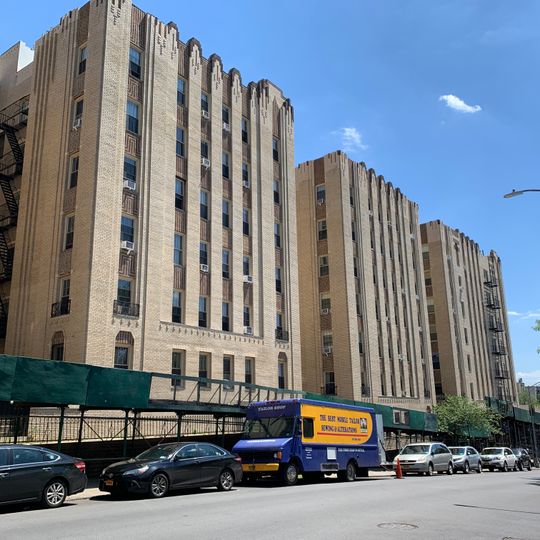 Noonan Plaza Apartments