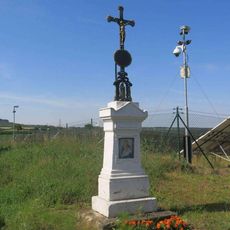 Kříž u silnice na jižním okraji Mastířovic