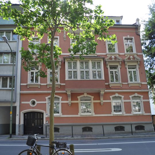 Haus Kaiserstraße 100