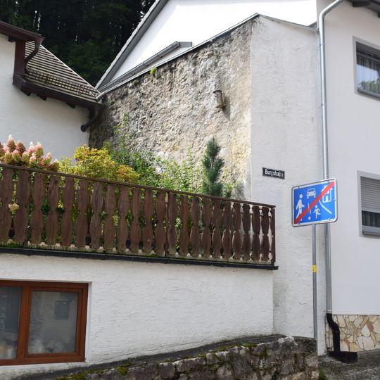 Associated remains of the late medieval market fortifications