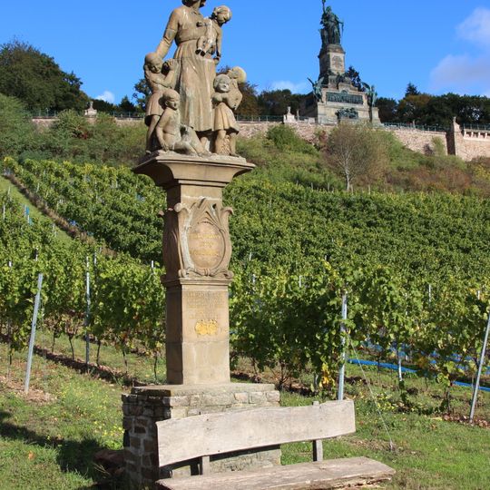Mutter mit Kindern im Berg Frauenwingert, von Adam Winter