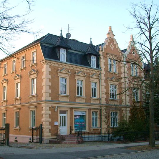 Wohnhaus Dresdener Straße 13