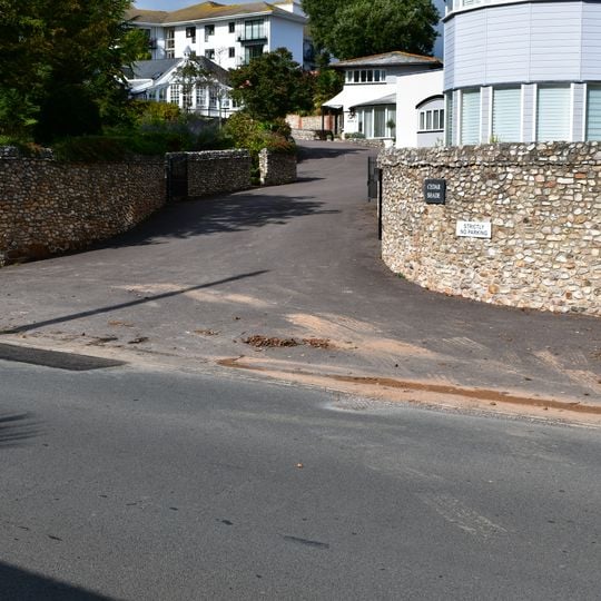 Garden Wall And Gate Piers Of Cedar Shade Hotel