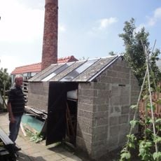 Tuindersbedrijf Sonnehoeck: ketelhuis aan de noordzijde terrein van tuindersbedrijf Sonnehoeck