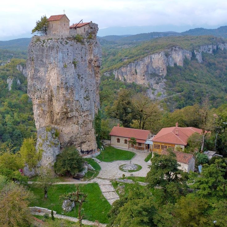 Kaçki Sütunu