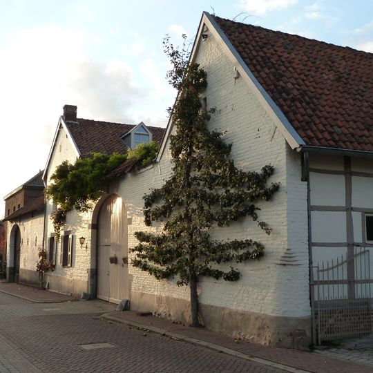 Dorpstraat 24, Sint Geertruid