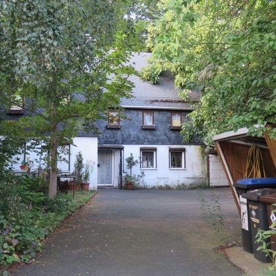 Wohnhaus mit Anbau Hohensteiner Straße 52