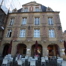 Immeuble, 56 place Ducale (Charleville-Mézières)