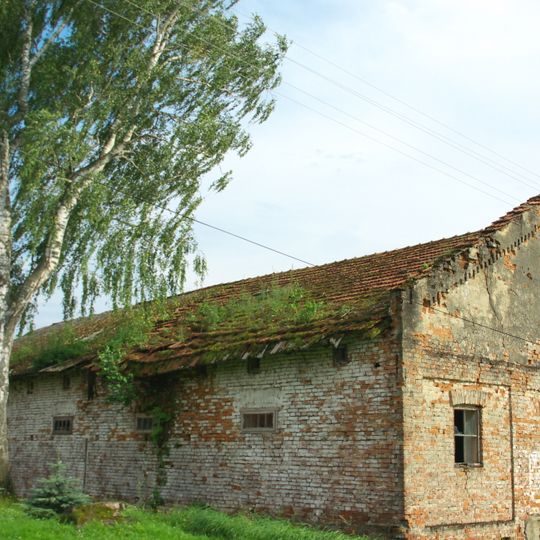 Budynek gospodarczy, ob. dom mieszkalny