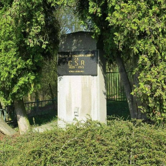 Pomník obětem v letech 1939 - 1945 v Habrovicích