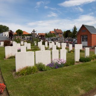 Beuvry Communal Cemetery And Extension