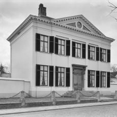 Sint Bernaertstraat 10, Oudenbosch