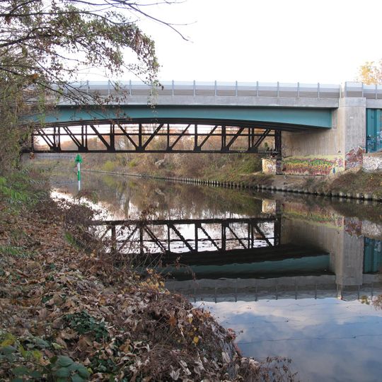 Anhalter Bahnbrücke über den Teltowkanal