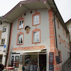 Handwerkerhaus mit Laden