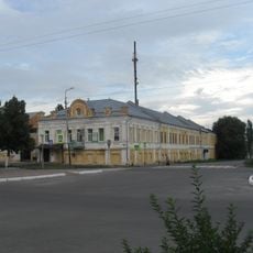 Здание махорочной фабрики (строил купец Федотов, владел Володарский) (Усмань)