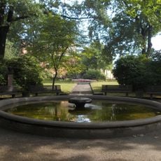 Ringanlagen (Sachgesamtheit) Karl-Liebknecht-Ring; Einmündung Ludwigstraße