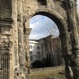 Portique romain du Forum