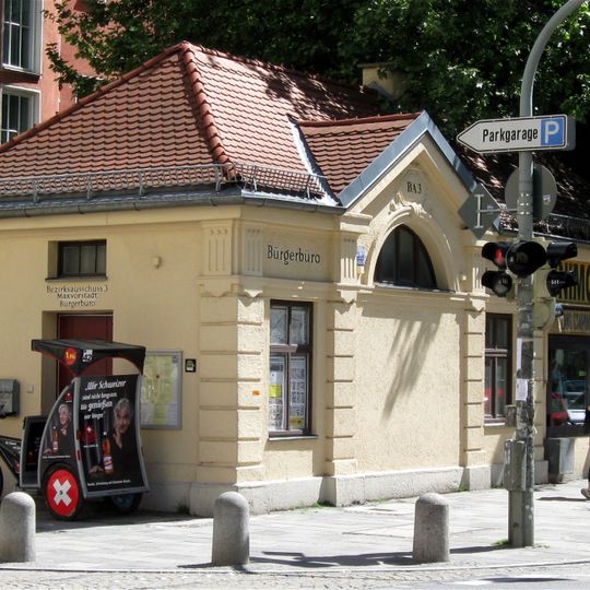 Ehem. öffentl. Bedürfnisanstalt