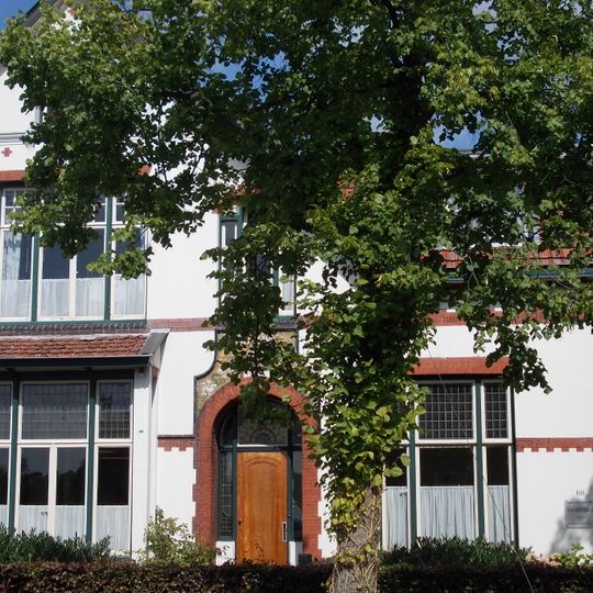 Villa in Overgangsstijl met Art Nouveau-elementen