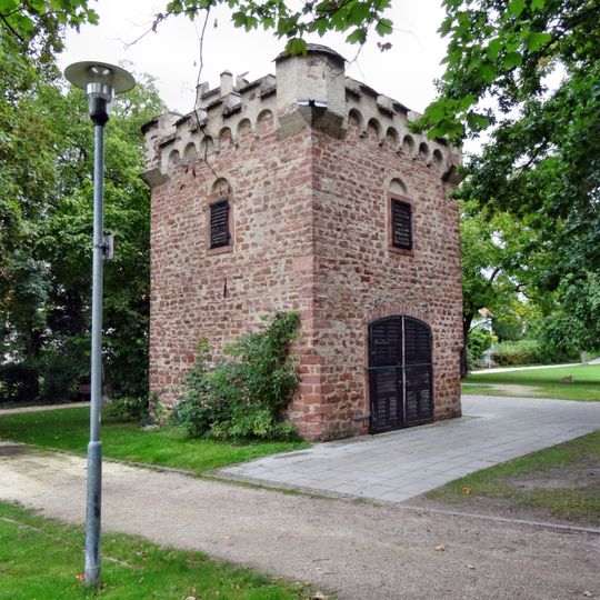 Dr. Carl-Benz-Garage